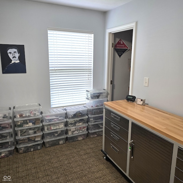7608 Mather Ln, Indianapolis, IN 46239 - office space with plenty of natural light