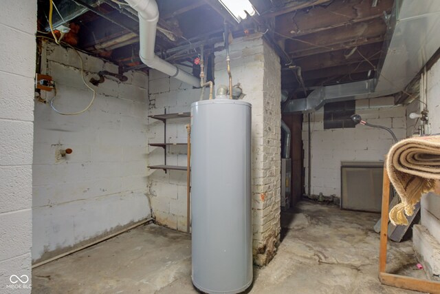 238 S 5th Ave, Beech Grove, IN 46107 - unfinished below grade area with water heater