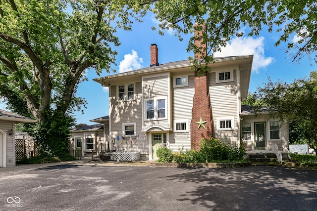 1325 Fordice Rd, Lebanon, IN 46052 - view of front facade featuring a chimney