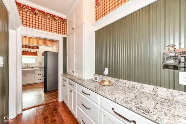 1325 Fordice Rd, Lebanon, IN 46052 - bathroom featuring crown molding and hardwood / wood-style flooring