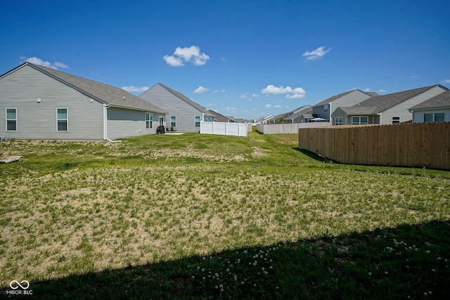 507 Redvine Dr, Sheridan, IN 46069 - view of yard