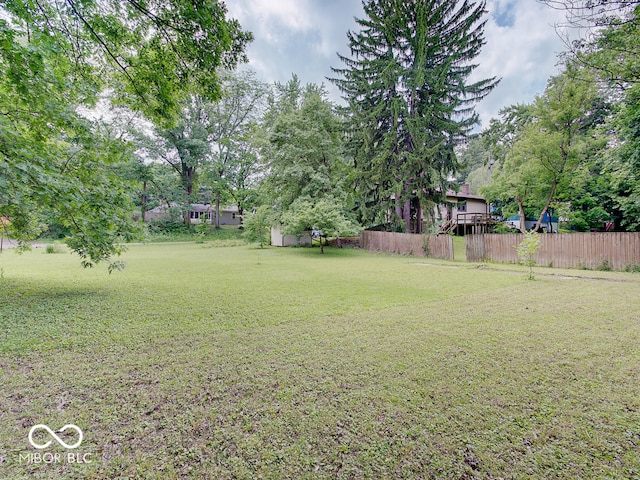 1908 W Northgate St, Indianapolis, IN 46228 - view of yard