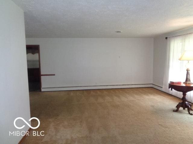 3253 W 34th St, Indianapolis, IN 46222 - unfurnished room with carpet flooring