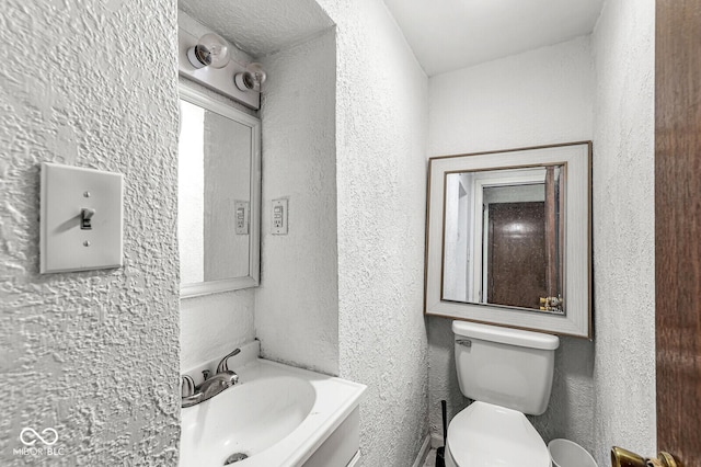 777 Sycamore St, Westfield, IN 46074 - bathroom with a textured wall and vanity