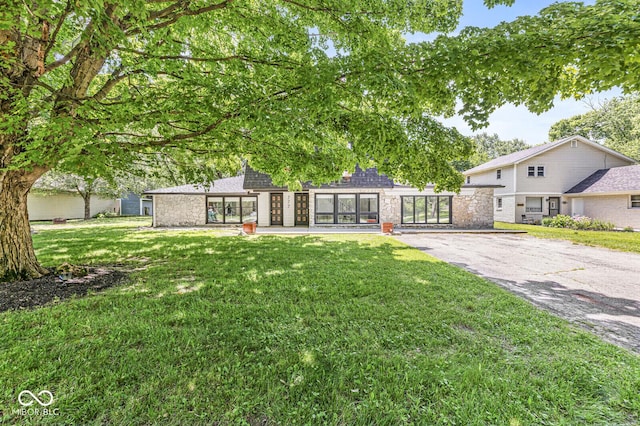 777 Sycamore St, Westfield, IN 46074 - view of green lawn