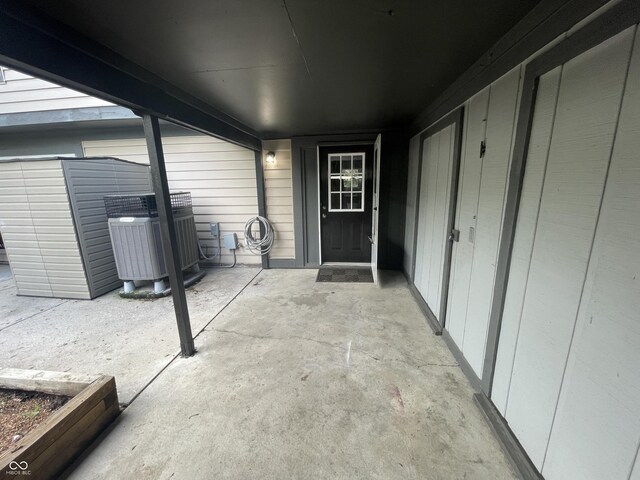 9458 Fordham St, Indianapolis, IN 46268 - photo 19