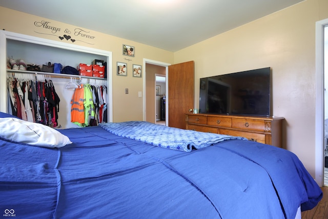1014 Washington St, Hope, IN 47246 - bedroom featuring a closet and wood finished floors