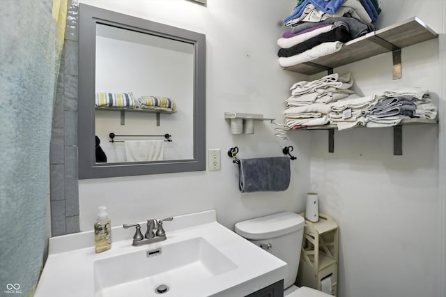 7307 Twin Beech Dr, Indianapolis, IN 46226 - full bathroom featuring toilet and vanity