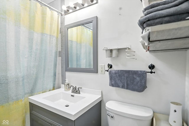 7307 Twin Beech Dr, Indianapolis, IN 46226 - bathroom featuring vanity and curtained shower
