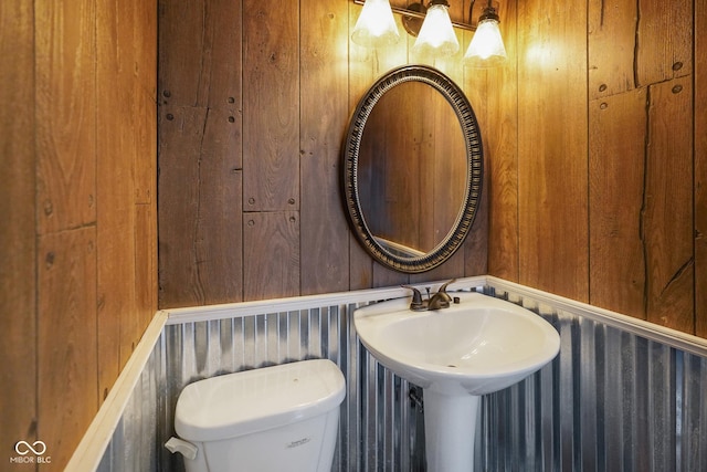 2911 N 200 W Rd, Franklin, IN 46131 - half bath with wood walls