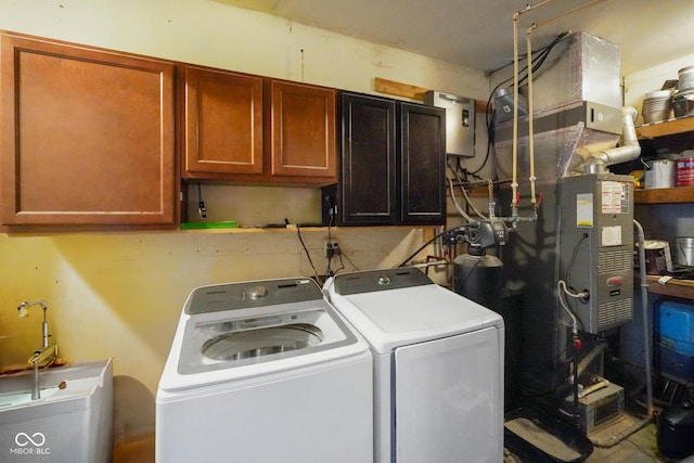 2911 N 200 W Rd, Franklin, IN 46131 - laundry room featuring cabinet space and washing machine and clothes dryer
