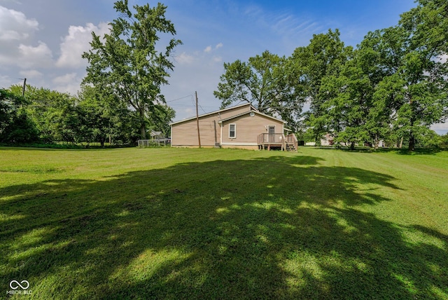1905 W Brownstown Rd, North Vernon, IN 47265 - view of grassy yard featuring a deck