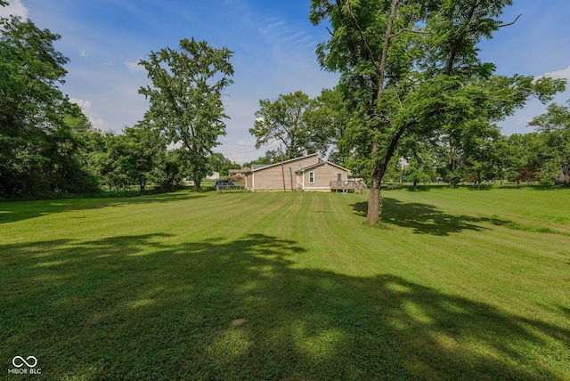 1905 W Brownstown Rd, North Vernon, IN 47265 - view of green lawn