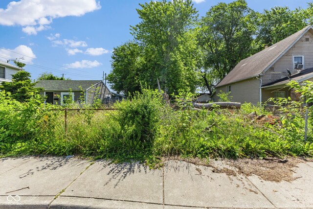 317 Harlan St, Indianapolis, IN 46201 - photo 2