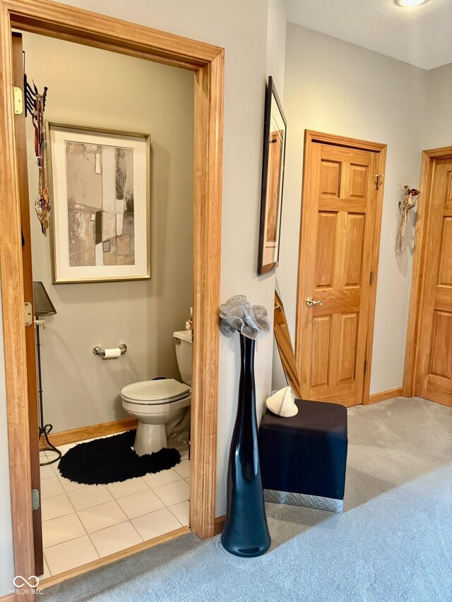 5586 S 200 E, Franklin, IN 46131 - bathroom with toilet and baseboards