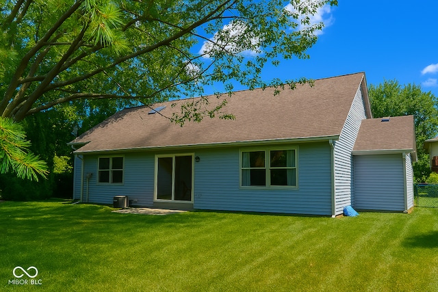 3363 Paddington Dr, Columbus, IN 47203 - back of house with a shingled roof