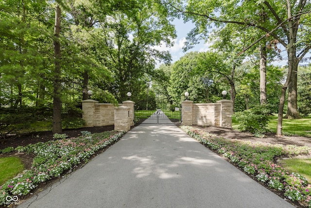 1616 W 116th St, Carmel, IN 46032 - view of gate