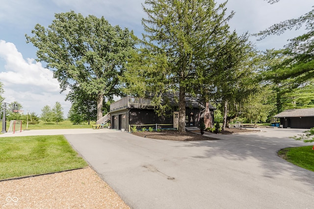1616 W 116th St, Carmel, IN 46032 - view of asphalt driveway