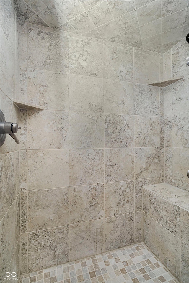 8649 Cricket Tree Ln, Indianapolis, IN 46260 - photo 28