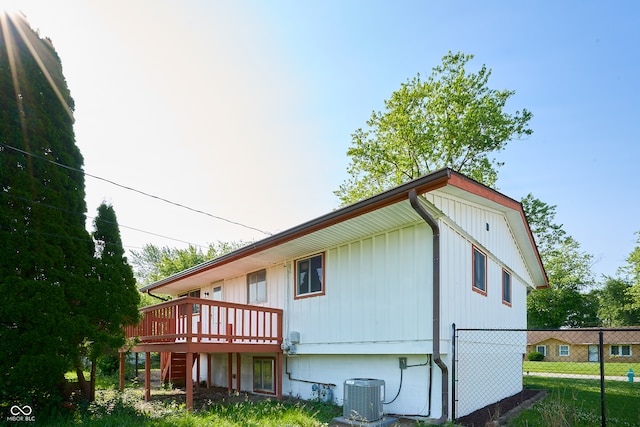 2606 Shakespeare Dr, Southport, IN 46227 - rear view of property with a wooden deck