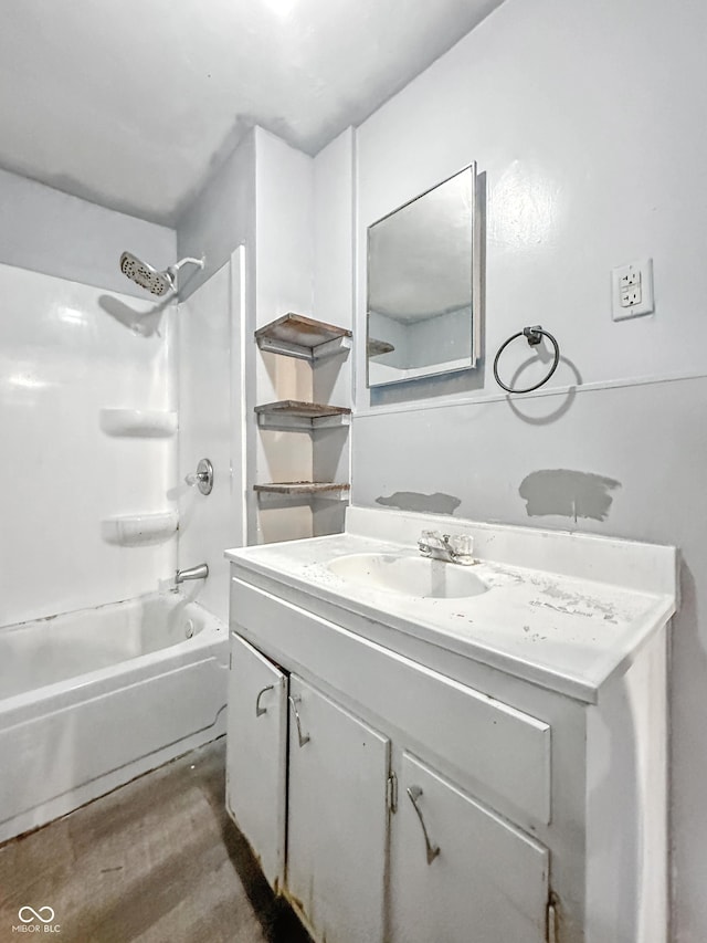 356 S 7th St, Frankfort, IN 46041 - full bath with vanity and  shower combination
