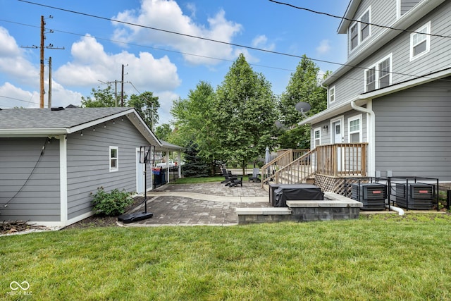 3101 N Washington Blvd, Indianapolis, IN 46205 - view of grassy yard with a patio area