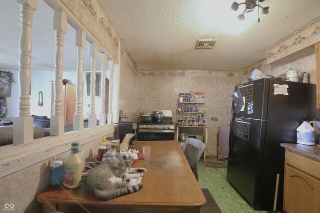 1325 N Gavin St, Muncie, IN 47303 - photo 8