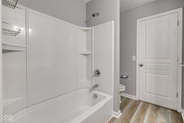 14620 Hinton Dr, Fishers, IN 46037 - full bath with wood finished floors and bathing tub / shower combination