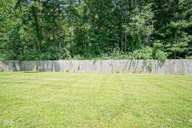 5902 Oak Ln, Anderson, IN 46013 - view of yard
