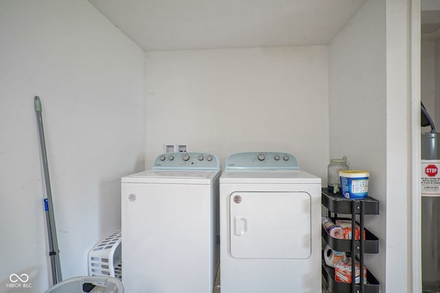 5902 Oak Ln, Anderson, IN 46013 - washroom with washing machine and dryer