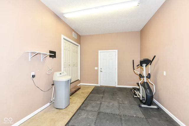 3050 Montgomery Blvd, Lapel, IN 46051 - workout area with baseboards