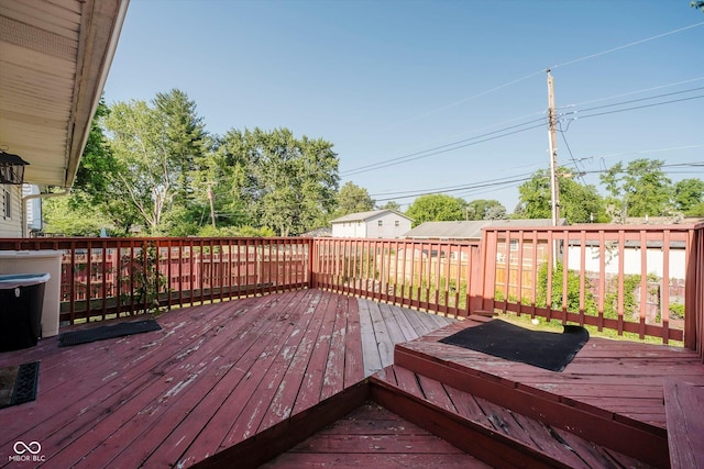 4020 Eisenhower Dr, Indianapolis, IN 46254 - view of wooden terrace