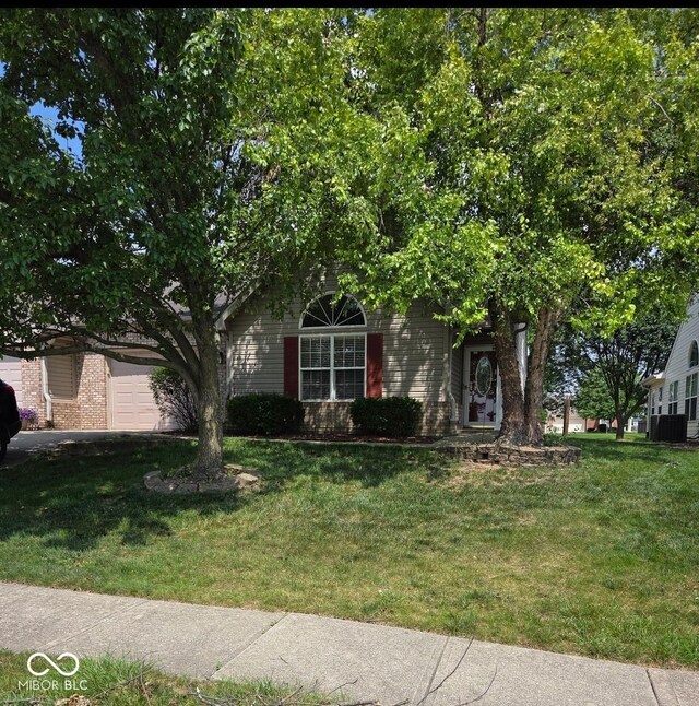 1311 Flintlock Dr, Greenwood, IN 46143 - photo 25