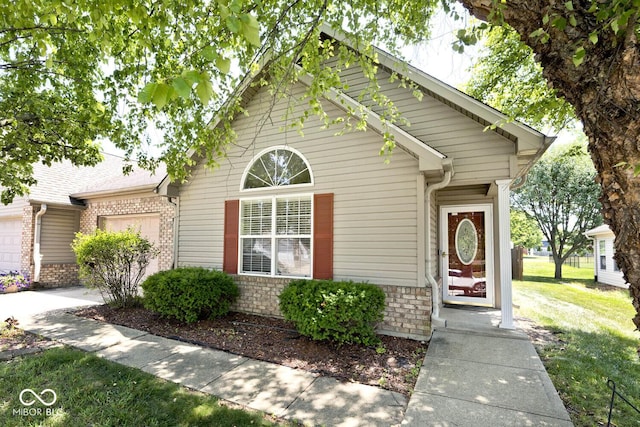 1311 Flintlock Dr, Greenwood, IN 46143 - photo 1
