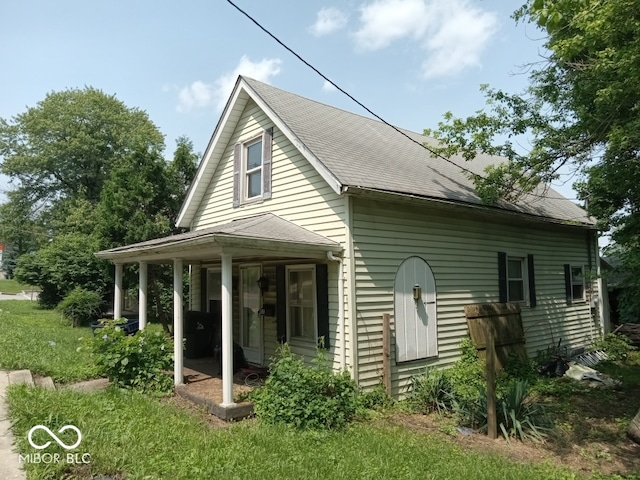 131 N Mccullum St, Knightstown, IN 46148 - photo 2