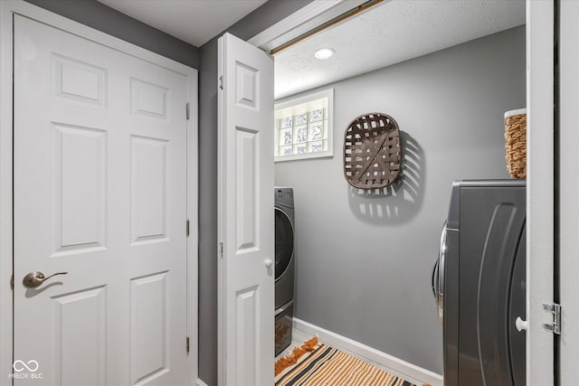 1141 W 35th St, Indianapolis, IN 46208 - laundry room with washer / dryer and recessed lighting