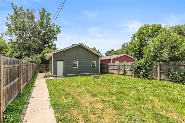 1141 W 35th St, Indianapolis, IN 46208 - view of fenced backyard