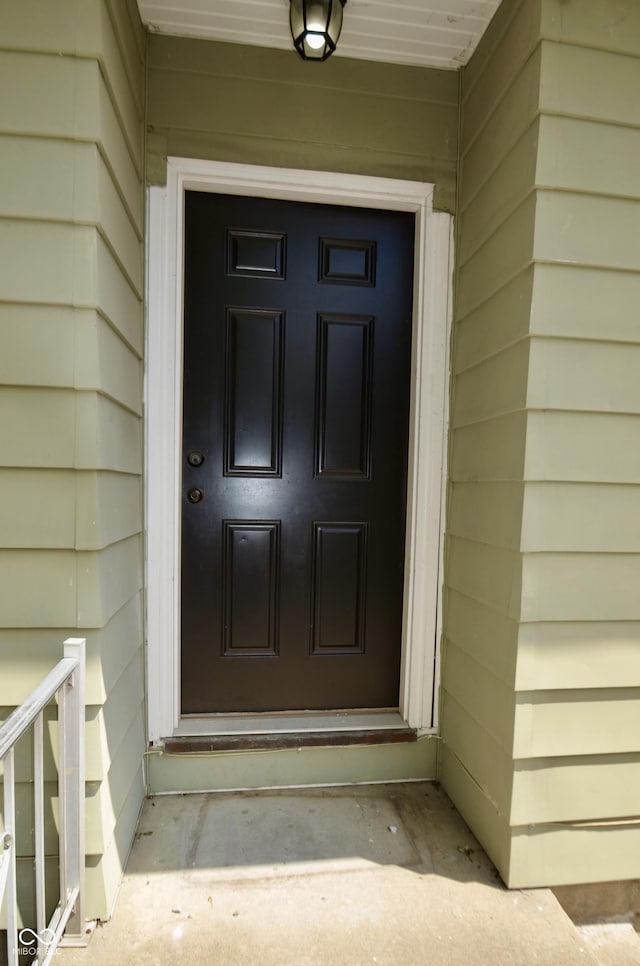 4930 Primrose Ave N, Indianapolis, IN 46205 - property entrance