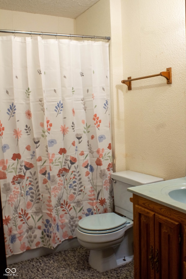 3401 N 75 W, Cayuga, IN 47928 - bathroom featuring vanity, a shower with curtain, and a textured wall