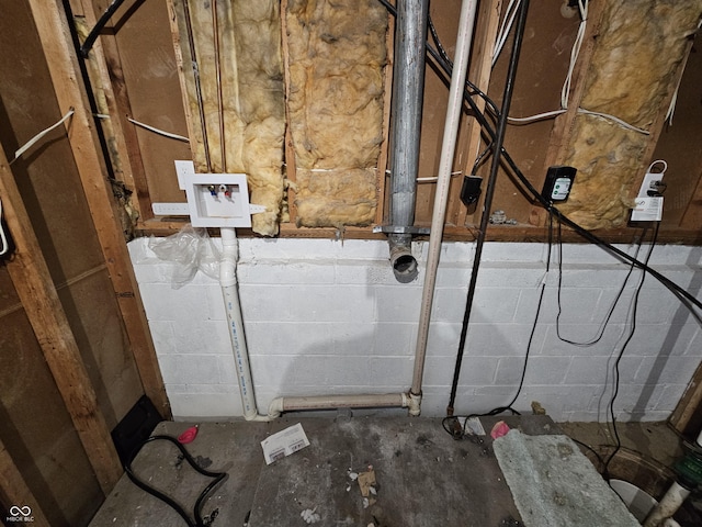 3836 N Wittfield St, Indianapolis, IN 46235 - unfinished below grade area featuring concrete block wall