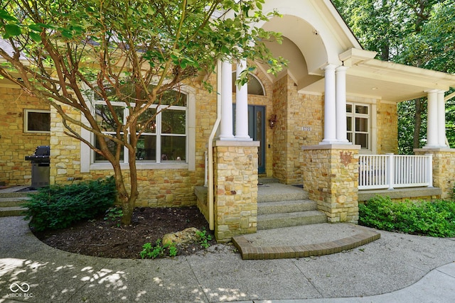5720 Hickory Hollow Dr, Plainfield, IN 46168 - view of exterior entry featuring covered porch