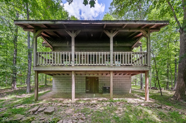 3715 Orchard Rd, Columbus, IN 47201 - rear view of property featuring a wooden deck