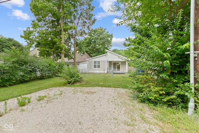 4129 Cornelius Ave, Indianapolis, IN 46208 - view of yard