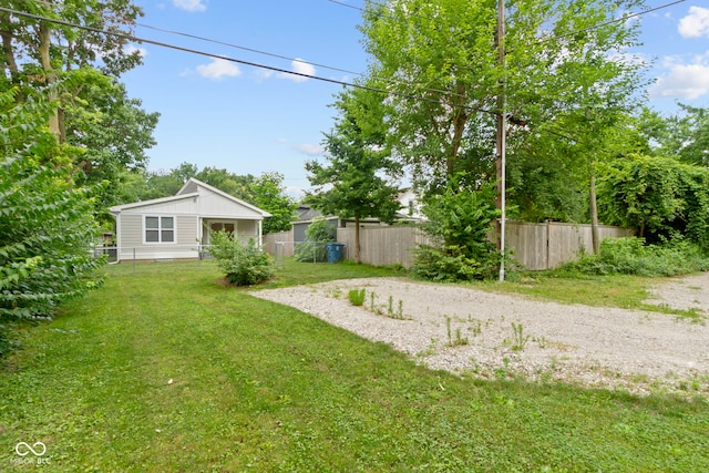 4129 Cornelius Ave, Indianapolis, IN 46208 - view of yard