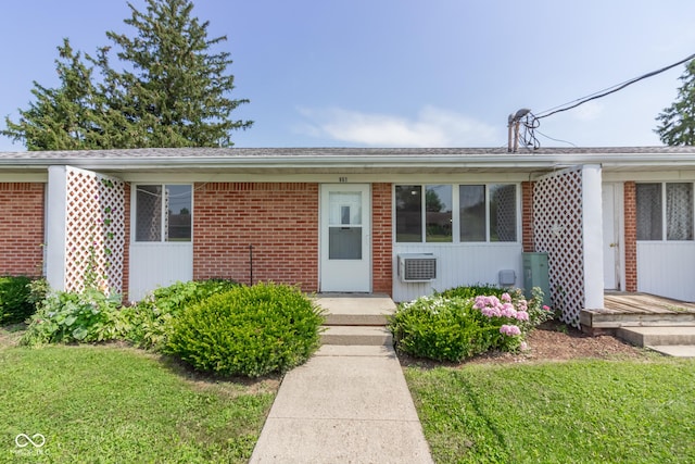 951 W Mckay Rd, Shelbyville, IN 46176 - view of front of property featuring brick siding and a front lawn