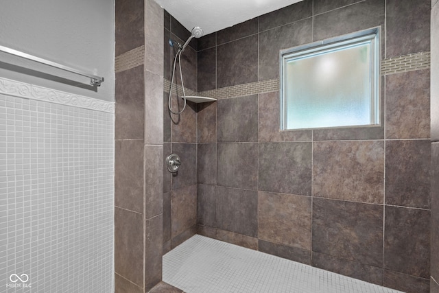 761 N Holmes Ave, Indianapolis, IN 46222 - full bath with a tile shower