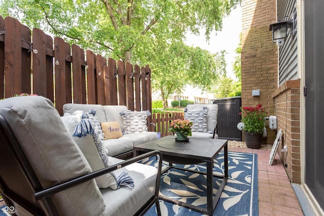 7612 Farm View Cir E, Indianapolis, IN 46256 - view of patio featuring an outdoor hangout area
