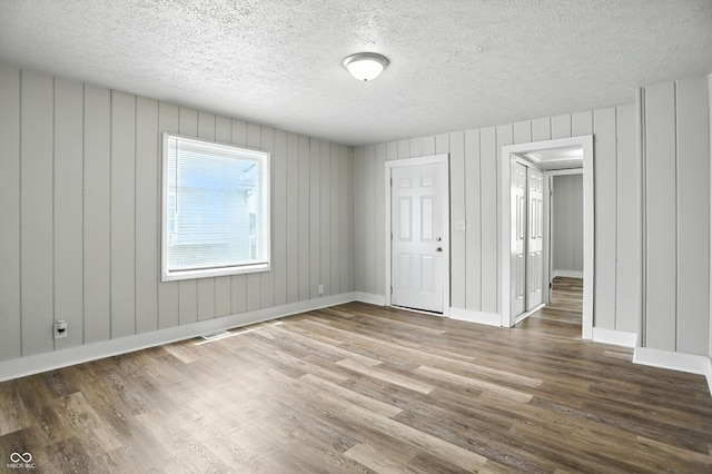 410 Montgomery St, Shelbyville, IN 46176 - photo 4