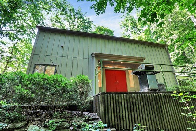 944 Briar Patch Ln, Greenwood, IN 46142 - view of a-frame style home