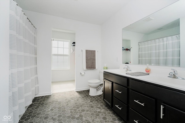 1461 Bigleaf Dr, Sheridan, IN 46069 - bathroom featuring double vanity and curtained shower